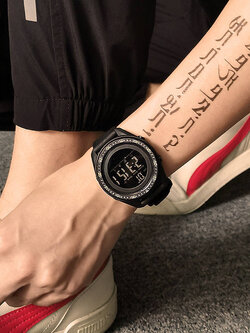 นาฬิกาข้อมือผู้หญิง