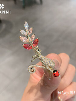 เข็มกลัด เข็มกลัดสวยๆ เข็มกลัดติดเสื้อ Brooch