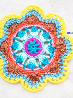 Bancrochet ที่รองแก้วถักโครเชต์ crochet coasters หลากสี 4 นิ้ว