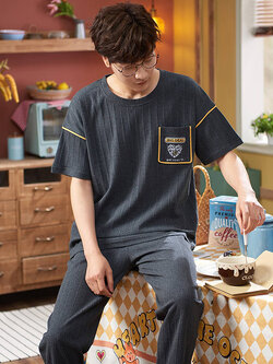 ชุดนอนผู้ชาย