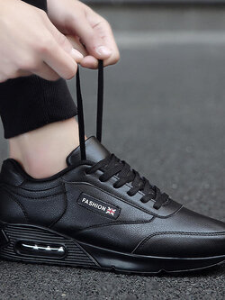 รองเท้าผ้าใบผู้ชาย