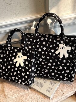 กระเป๋าสะพายข้างผู้หญิง กระเป๋าสะพายข้างใบเล็ก By Cocoa bags