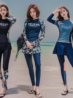 ชุดว่ายน้ำผู้หญิง ชุดว่ายน้ำแฟชั่น ชุดว่ายน้ำบิกินี่ คอลเลคชั่นใหม่ Yi Shi Bao