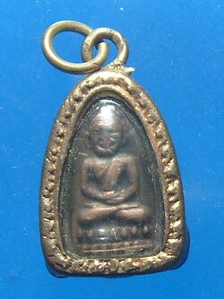 หลวงปู่ทวด หลังนางกวัก วัดช้างให้