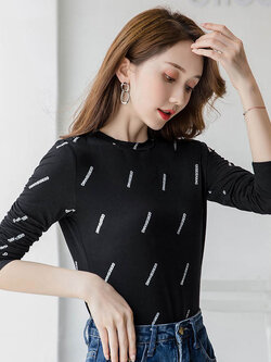 เสื้อยืดวัยรุ่น