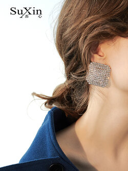 ตุ้มหู ต่างหู ต่างหูผู้หญิง By SuXin