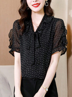 เสื้อลูกไม้ แขนสั้น