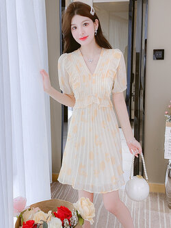 แบบชุดเดรสสวยๆ ชุดเดรสน่ารักๆสไตล์เกาหลี