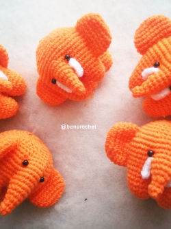 Bancrochet ช้างถักโครเชต์ Crochet elephant doll สีส้ม 3 นิ้ว