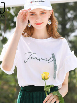 เสื้อยืดวัยรุ่น