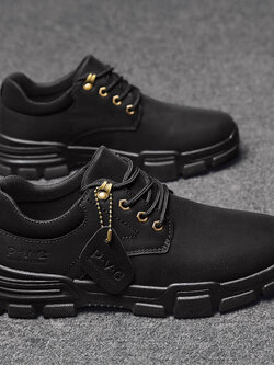 รองเท้าผ้าใบผู้ชาย