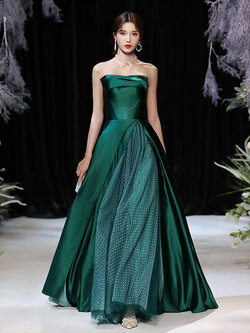 ชุดราตรี ชุดราตรีสวยหรู แบบ ทันสมัย Evening dress