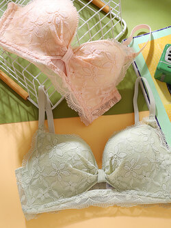 บรา ยกทรง เสื้อชั้นในสตรี ฟรีค่าส่ง