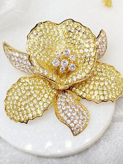 เข็มกลัด เข็มกลัดสวยๆ เข็มกลัดติดเสื้อ Brooch