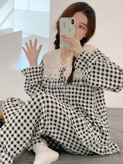 ชุดนอนผู้หญิง