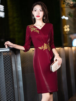 ชุดราตรี ชุดราตรีสวยหรู แบบ ทันสมัย Evening dress