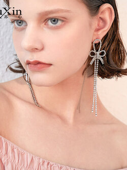 ตุ้มหู ต่างหู ต่างหูผู้หญิง By SuXin