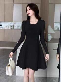 เดรสสีดำ