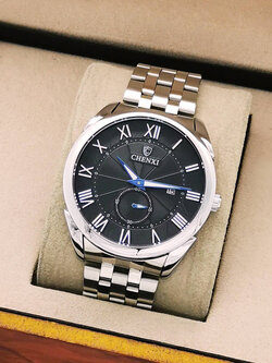 นาฬิกาข้อมือผู้หญิง