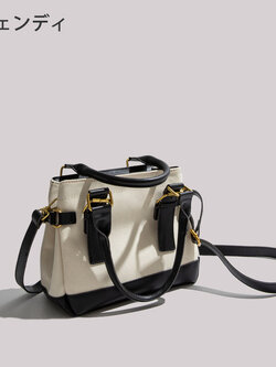 กระเป๋าสะพายข้างผู้หญิง กระเป๋าสะพายสไตล์เกาหลี By Japanese フェンディ authentic bag