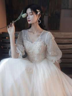 ชุดราตรี ชุดราตรีสวยหรู แบบ ทันสมัย Evening dress