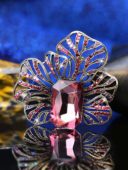 เข็มกลัด เข็มกลัดสวยๆ เข็มกลัดติดเสื้อ Brooch