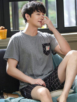 ชุดนอนผู้ชาย