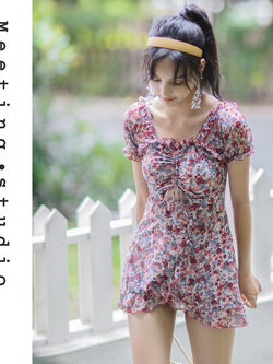 ชุดว่ายน้ำผู้หญิง ชุดว่ายน้ำน่ารัก Bikini ชุดไปทะเล