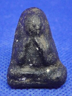 พระปิดตาหลวงปู่ยิ้ม จันทโชติ (แข้งซ้อน)