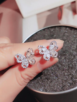 ต่างหู ตุ้มหูแฟชั่น