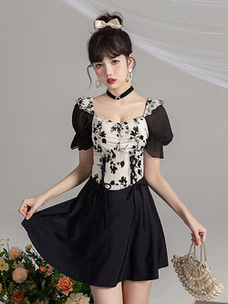 ชุดว่ายน้ำผู้หญิง ชุดว่ายน้ำน่ารัก Bikini ชุดไปทะเล