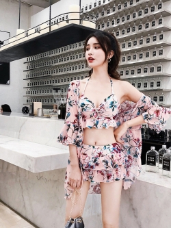 ชุดว่ายน้ำผู้หญิง ชุดว่ายน้ำแฟชั่น ชุดว่ายน้ำบิกินี่ ชุดว่ายน้ำเต็มตัว คอลเลคชั่นใหม่