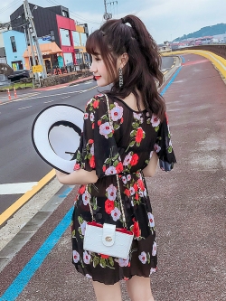 ชุดว่ายน้ำผู้หญิง ชุดว่ายน้ำแฟชั่น ชุดว่ายน้ำบิกินี่ ชุดว่ายน้ำเต็มตัว คอลเลคชั่นใหม่