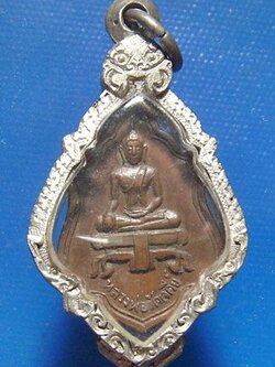 หลวงพ่อวัดเจดีรย์