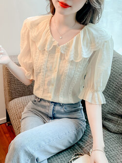 เสื้อลูกไม้ แขนสั้น