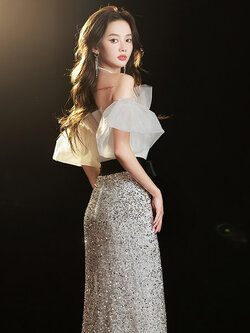 ชุดราตรี ชุดราตรีสวยหรู แบบ ทันสมัย Evening dress