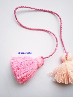 Bancrochet พู่ห้อยกระเป๋า/ที่ห้อยกระเป๋าแฮนด์เมด Tassels keychain hanging for bags หลากสี 4 นิ้ว