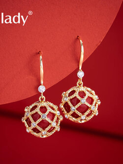 ต่างหู ตุ้มหูแฟชั่น By Qlady