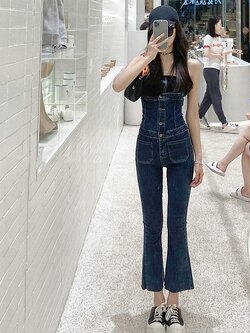 จั้มสูท ชุดเอี๊ยมกางเกง