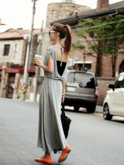 Maxi Dress แม็กซี่เดรสยาว สีเทา โชว์หลัง มาพร้อมเกาะอกสีดำ เก๋ไก๋สุดๆ ผ้าเนื้อดี ทิ้งตัว black