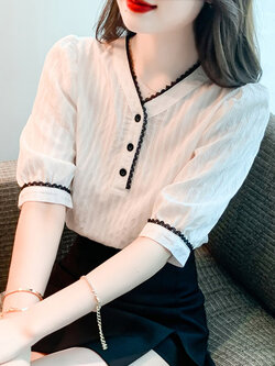 เสื้อลูกไม้ แขนสั้น