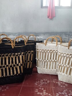 Bancrochet กระเป๋าถักโครเชต์ crochet bag หลากสี 30*40 ซม.