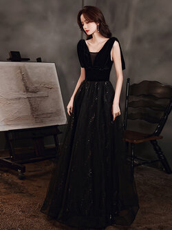 ชุดราตรี ชุดราตรีสวยหรู แบบ ทันสมัย Evening dress