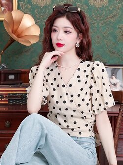 เสื้อเชิ้ตผู้หญิงใส่ทํางาน 390 บาทต่อชิ้น ฟรีค่าจัดส่ง