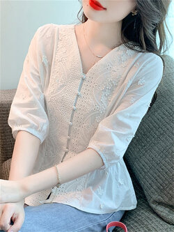 เสื้อลูกไม้ แขนสั้น