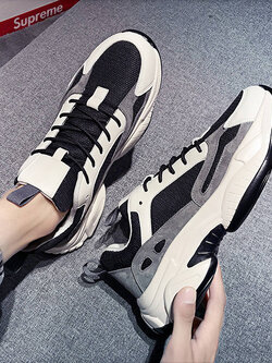 รองเท้าผ้าใบผู้ชาย