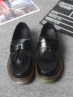 รองเท้าผู้หญิงแฟชั่นเกาหลี รองเท้ามาใหม่ มีไซส์35 36 37 38 39