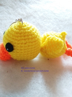 ตุ๊กตาเป็ดเหลืองถัก ขนาด 5 นิ้ว