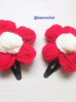 Bancrochet กิ๊บดอกไม้ถักโครเชต์ฟูๆ crochet Flowers Accessories แดง 5 cm