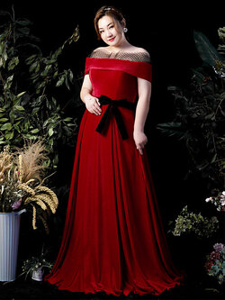 ชุดราตรีคนอ้วน ชุดราตรีไซส์ใหญ่ สาวอวบ ชุดราตรีสาวอวบ ชุดออกงานสาวอวบ ชุดออกงานคนอ้วน